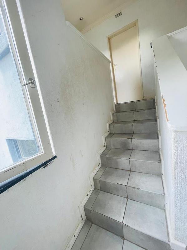 6 Bedroom Property for Sale in Orange Grove Eastern Cape